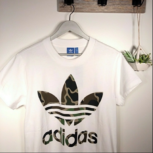 adidas camo logo t shirt